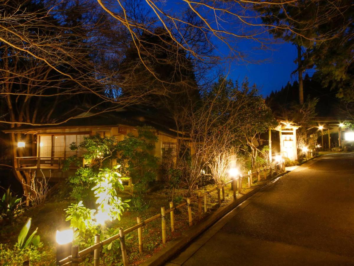 Готель Akame Onsen Yamanoyu Yumoto Akame Sansuien Nabari Екстер'єр фото