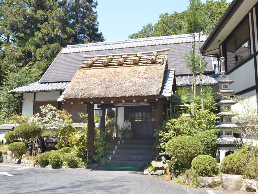 Готель Akame Onsen Yamanoyu Yumoto Akame Sansuien Nabari Екстер'єр фото