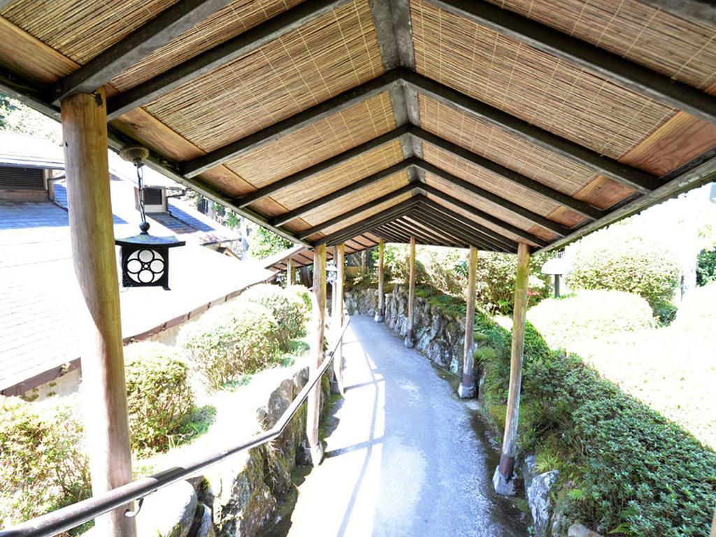 Готель Akame Onsen Yamanoyu Yumoto Akame Sansuien Nabari Екстер'єр фото
