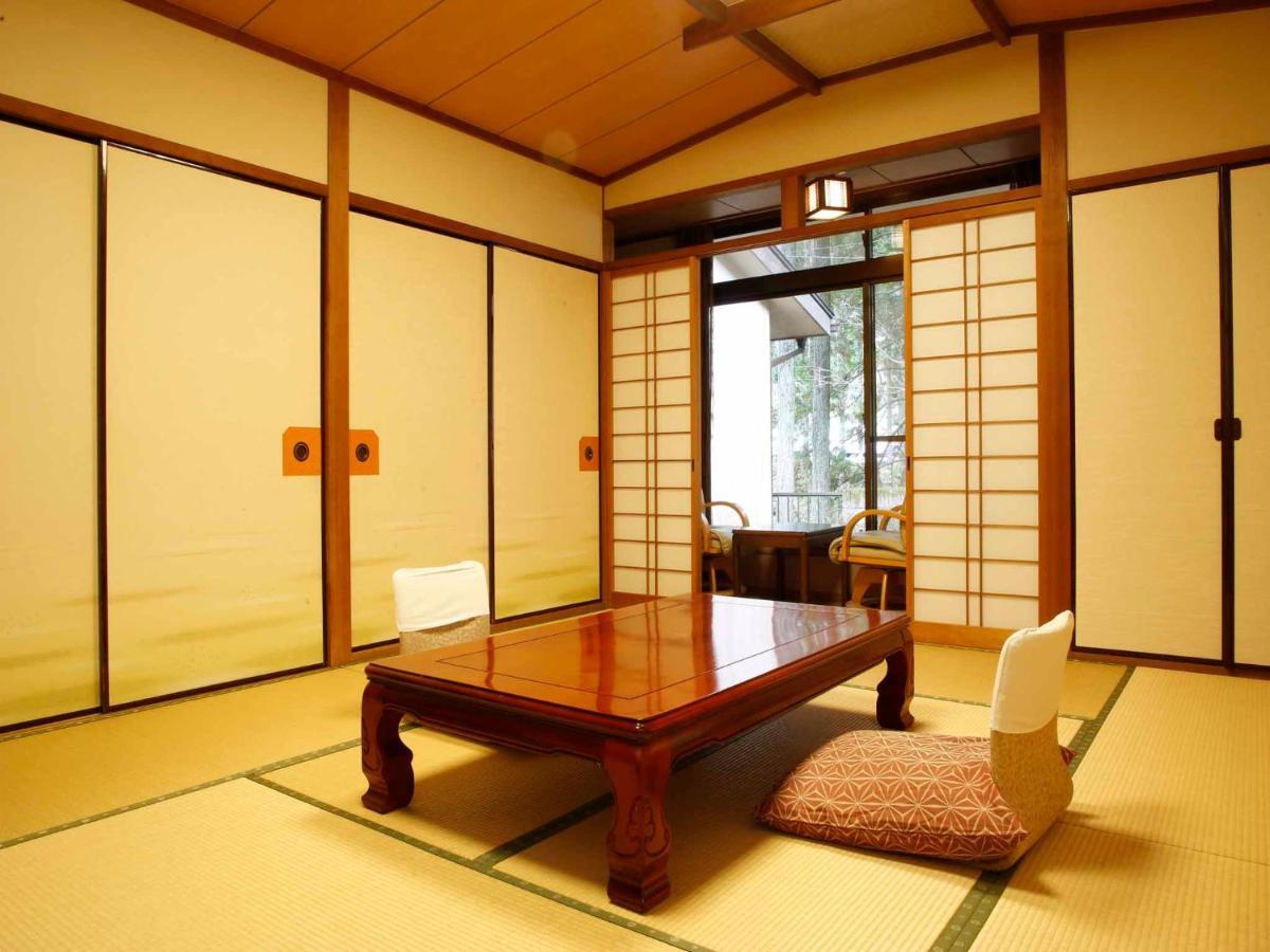 Готель Akame Onsen Yamanoyu Yumoto Akame Sansuien Nabari Екстер'єр фото