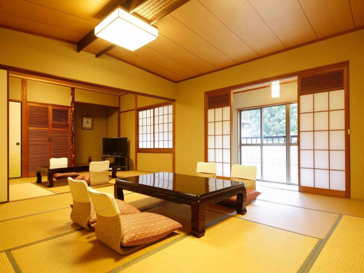 Готель Akame Onsen Yamanoyu Yumoto Akame Sansuien Nabari Екстер'єр фото