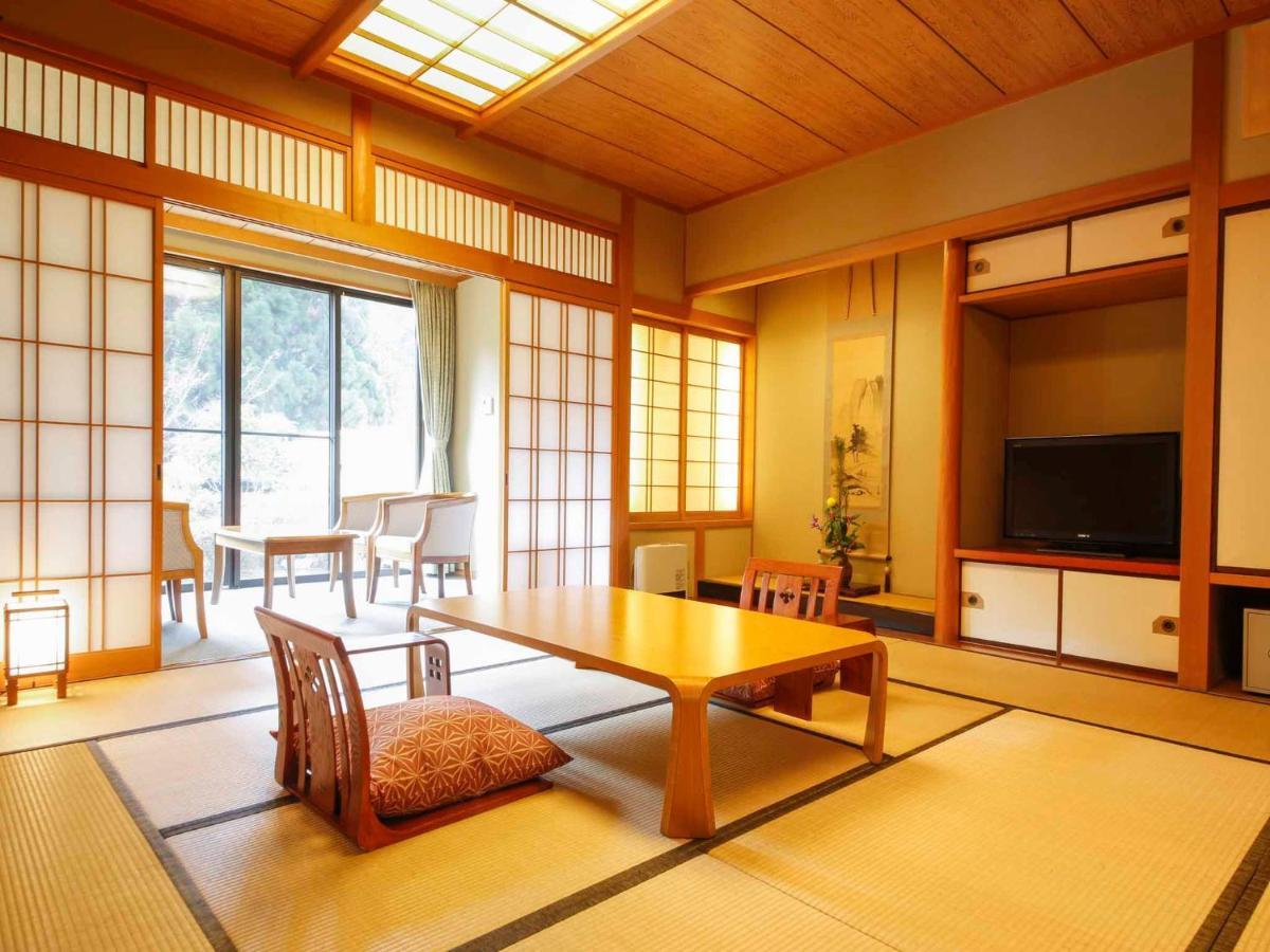 Готель Akame Onsen Yamanoyu Yumoto Akame Sansuien Nabari Екстер'єр фото